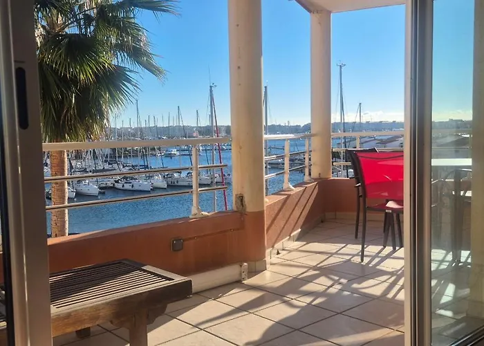 Le Matago A36, Superbe T2 Avec Vue Sur Le Port, Parking, Piscine, Clim * Agde
