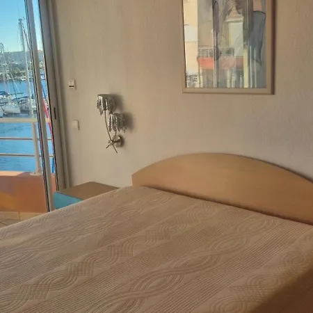Le Matago A36, Superbe T2 Avec Vue Sur Le Port, Parking, Piscine, Clim Apartment *